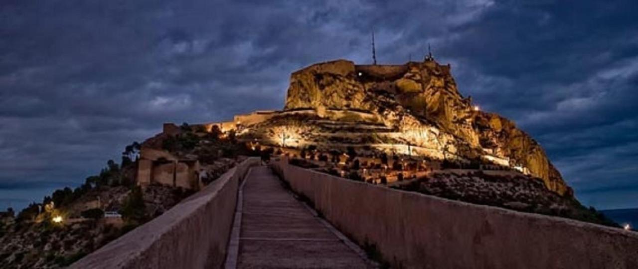 Luxury New Loft City Centre & Castle, Alicante Kültér fotó
